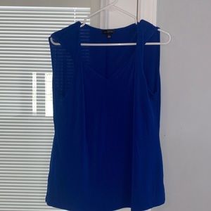 The Limited Large Sleeveless shirt